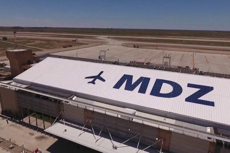 aeropuerto mendoza plumerillo