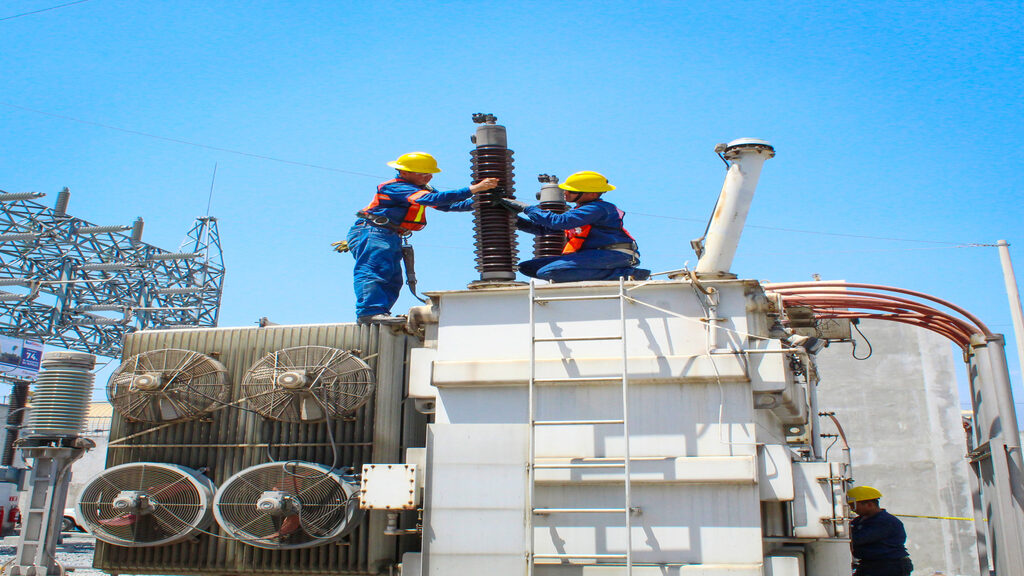 Electricidad, luz, sistema eléctrico,