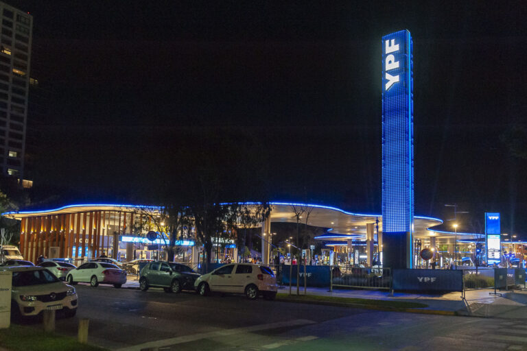 Estación de servicio, YPF, Tiendas Full, Opessa ALCORTA