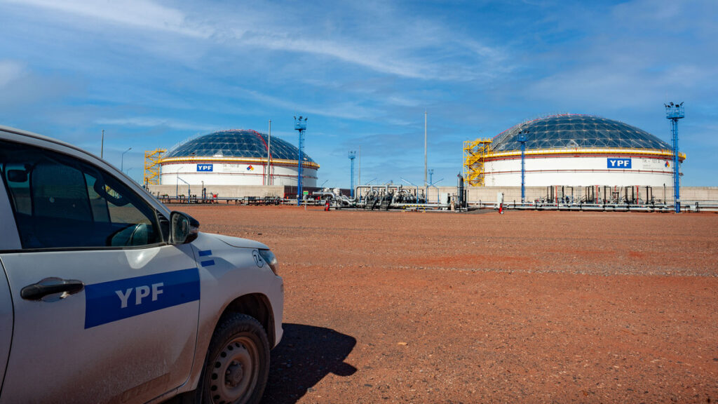 Oleoducto Vaca Muerta Norte, YPF, Vaca Muerta, Exportación de petróleo a Chile