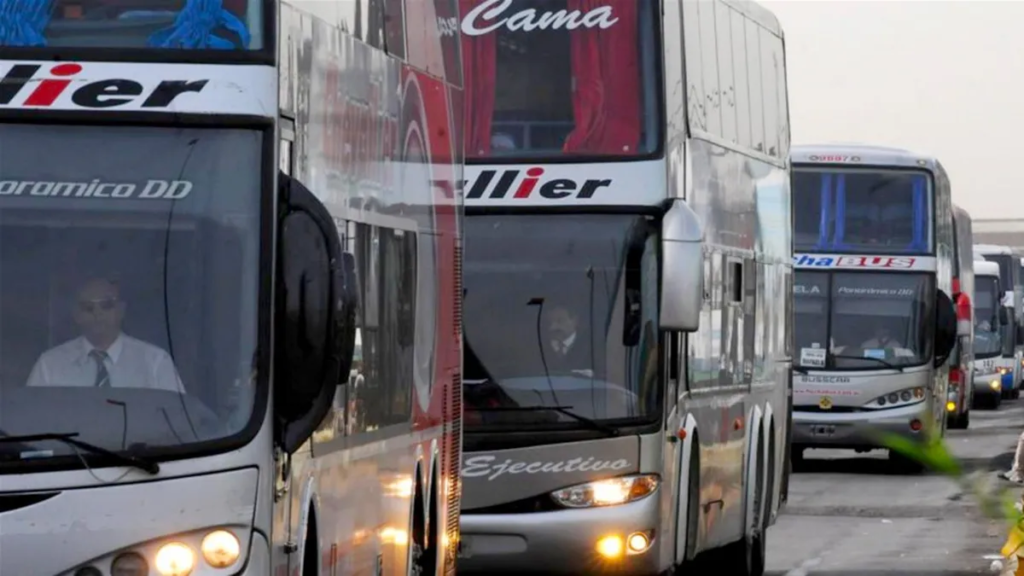 Micros de larga distancia, desregulación del transporte
