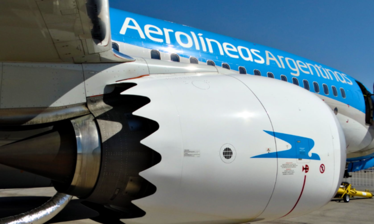 Aerolíneas Argentinas, Conflicto gremial Gremios Aeronáuticos, APLA, AAA