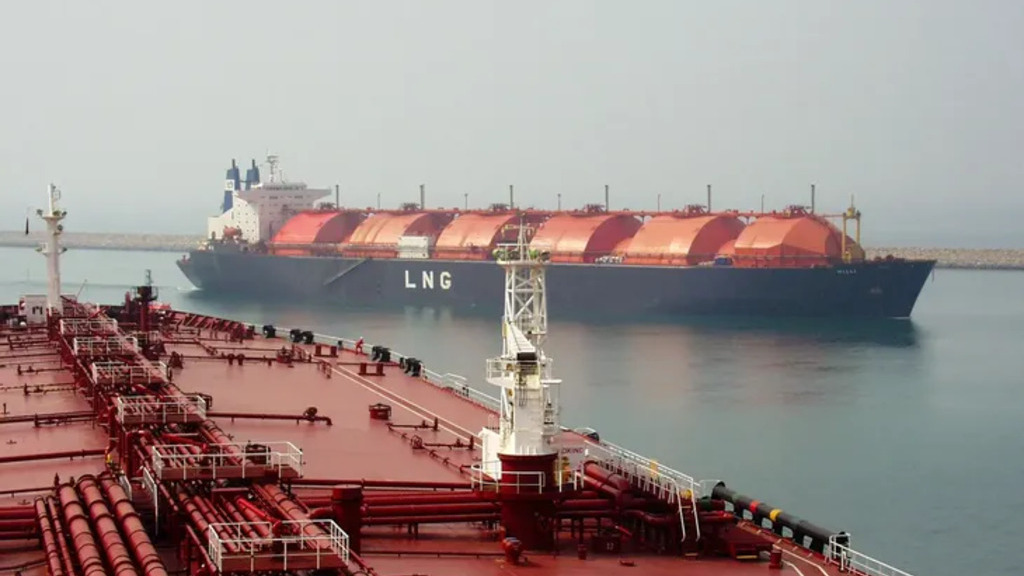 GNL, Golar PAE, YPF, Gas Natural Licuado