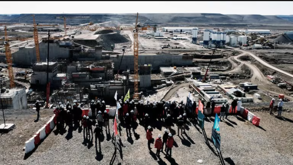 Santa Cruz, Represas hidroeléctricas, Gezhouba, Obras paralizadas, Ministerio de Economía