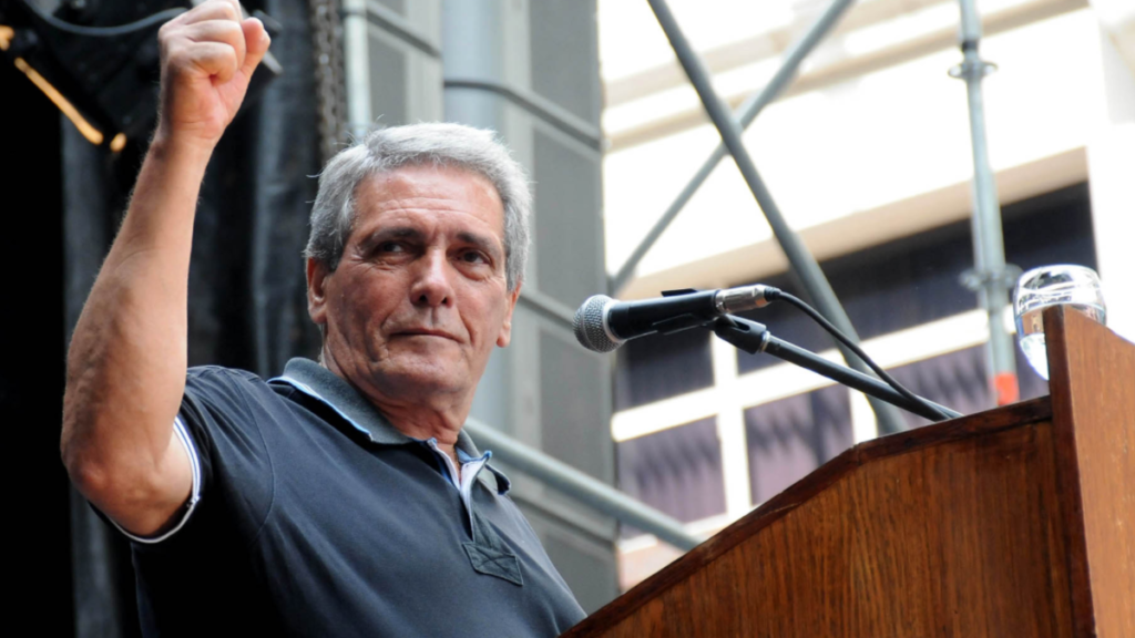 Estaciones de servicio, Carlos Acuña, Federico Sturzenegger, Autodespacho de combustibles, Nafta