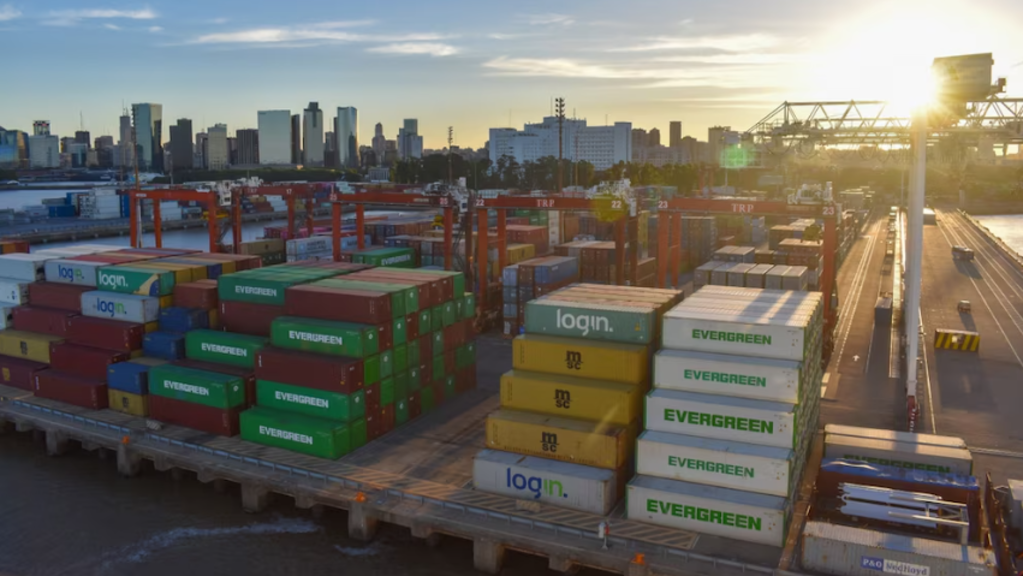 Puerto de Buenos Aires, Almacenamiento extendido, Contenedores