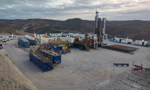 Pecom, Chubut, Campos Maduros, YPF, NYC