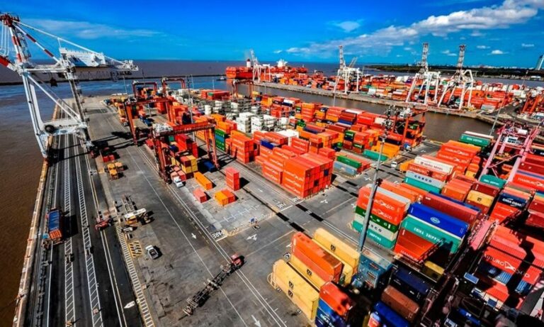 Puerto Buenos Aires, Almacenamiento extendido, Contenedores,