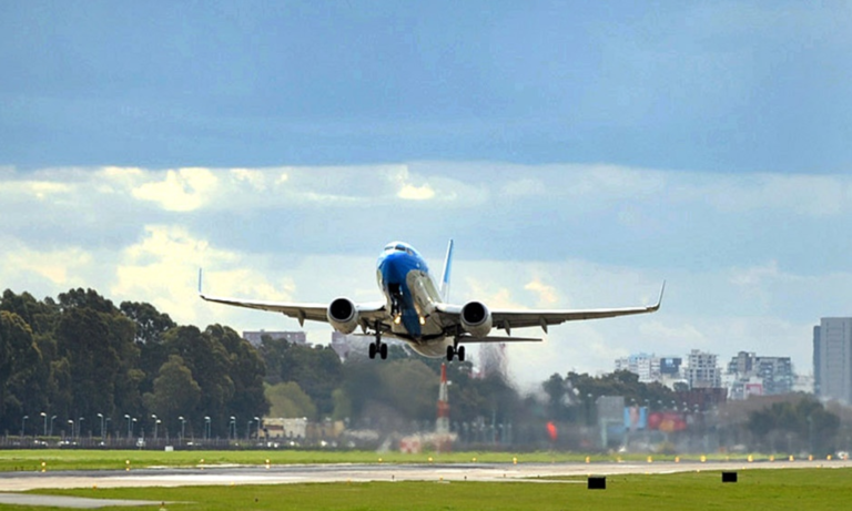 Aeroparque Jorge Newbery, Ezeiza, Vuelos, Buenos Aires, Tráfico aéreo