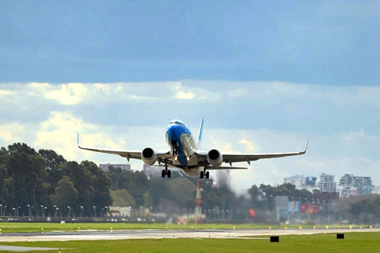 Aeroparque Jorge Newbery, Ezeiza, Vuelos, Buenos Aires, Tráfico aéreo