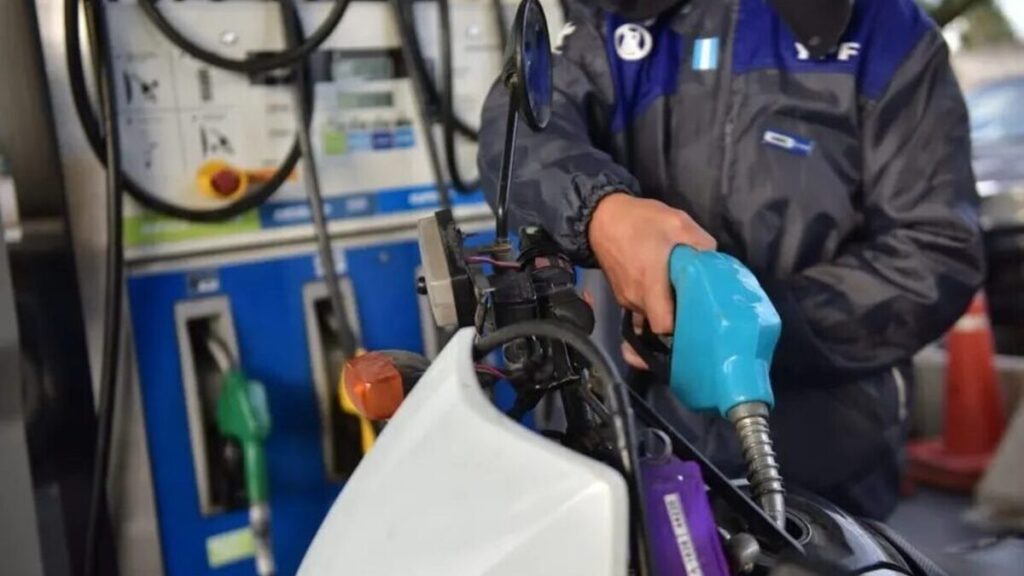 Estaciones de servicio, despacho de combustibles, Naftas, Gasoil, Venta