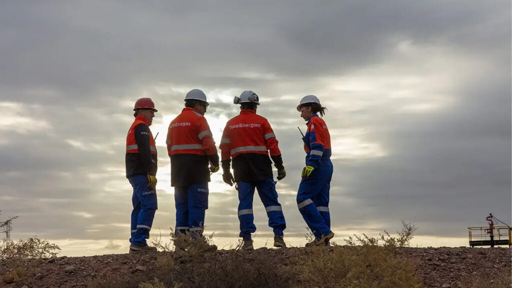 CERAWeek, TotalEnergies, Vaca Muerta, Venta de activos