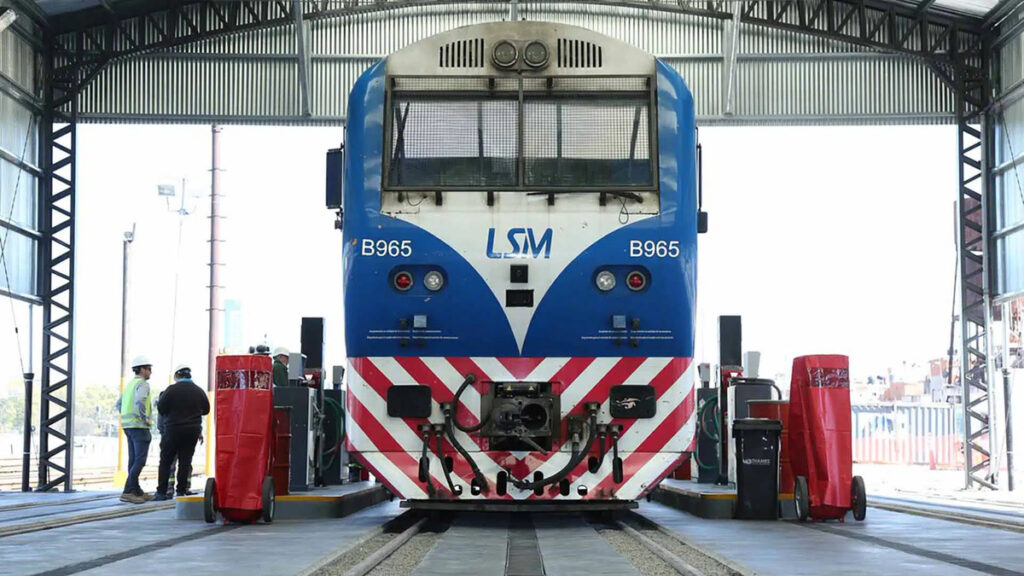 Trenes Argentinos, Motores, Línea San Martín, Locomotoras