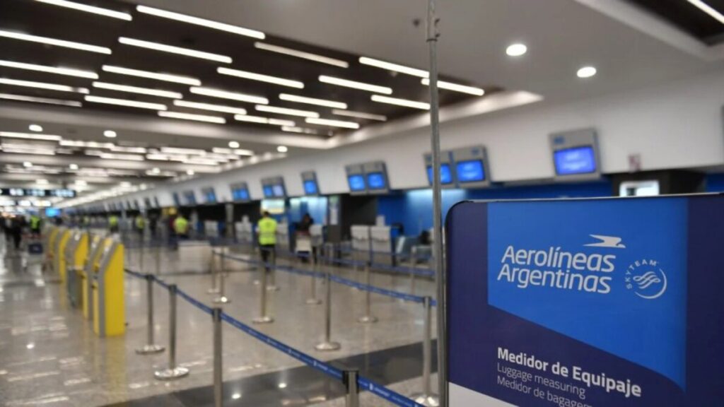 Oficinas comerciales, Aerolíneas Argentinas, Vuelos, Superavit financiero