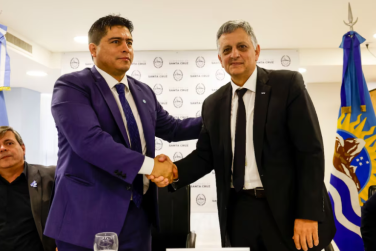 Horacio Marín, Claudio Vidal, YPF, Santa Cruz, Campos maduros