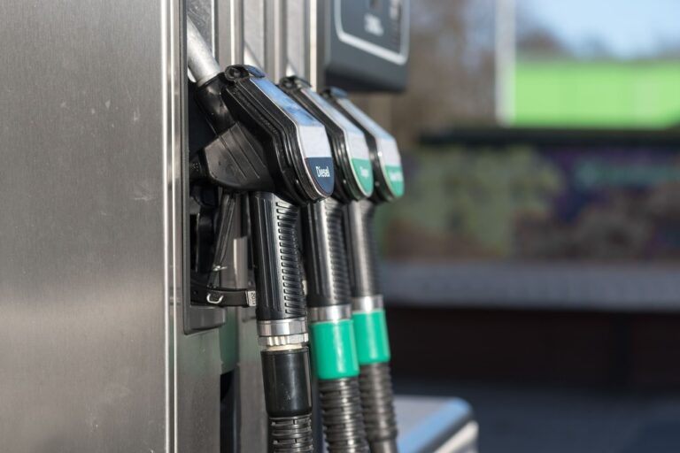 Estaciones de servicio, Gasoil, Combustibles, Nafta