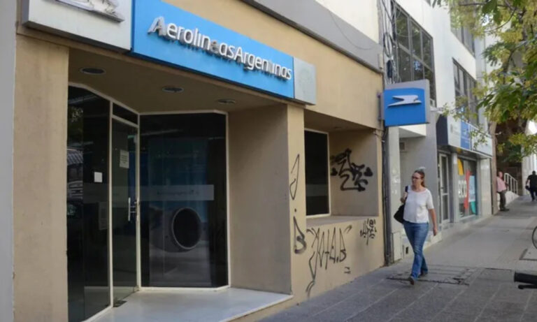 Oficinas comerciales, Aerolíneas Argentinas, Vuelos, Superavit financiero