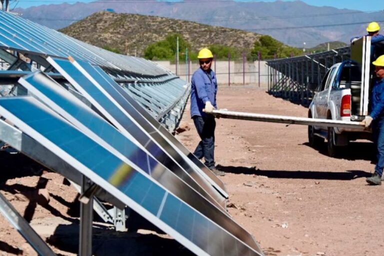 Genneia, Energía Solar, Mendoza, Parque solar San Rafael, Energías renovables