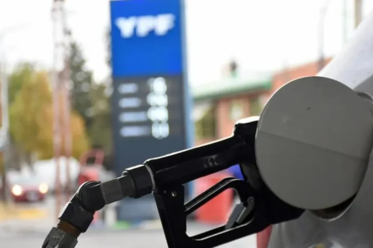 Combustibles, Nafta, Estaciones de servicio, Transporte de combustibles
