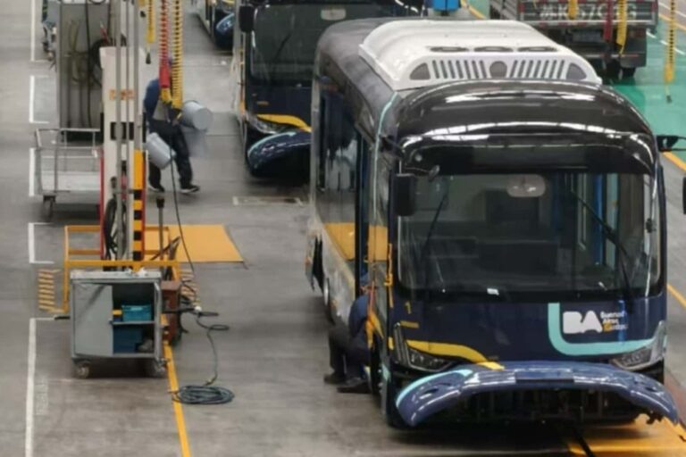 Sistema de carga, Colectivos eléctricos, Transporte público, Electromovilidad, CABA