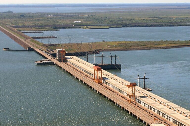 Represa Yacyretá, Energía hidroeléctrica, Paraguay, Santiago Peña, Daniel González, Javier Milei