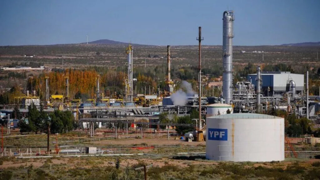 refinería de Plaza Huincul, Vaca Muerta, Neuquén, YPF