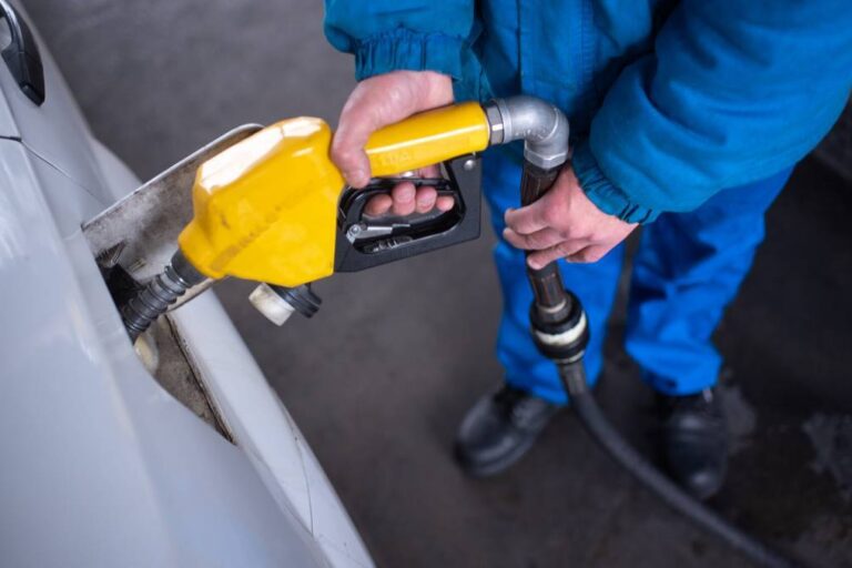 combustible, surtidores, nafta Premium, gasoil