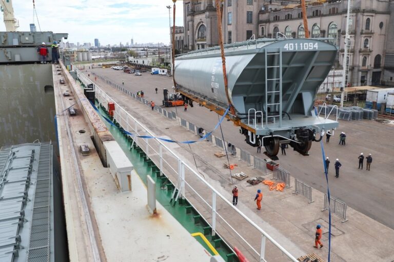 trenes de carga, puerto de buenos aires, vagones tolva, TAC, cerealeras