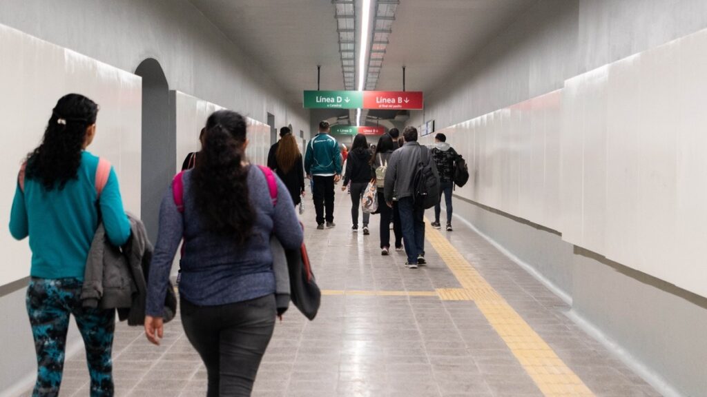 Línea D, Subte, Nodo obelisco, SBASE, Ascensor