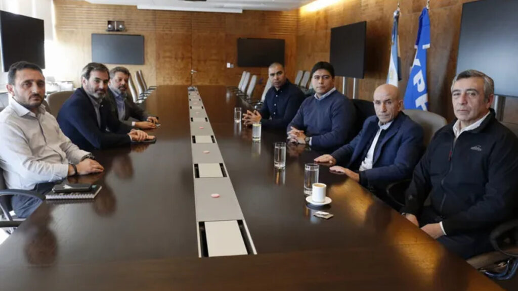 Palermo Aike, Exploración hidrocarburífera, YPF, CGC, Santa Cruz, shale oil, Cuenca Austral