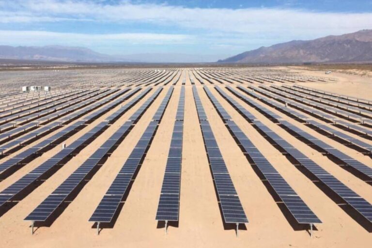 parque solar cafayate