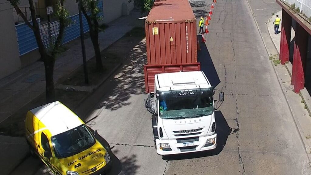 : movilidad urbana, fiscalización electrónica, camiones, seguridad vial, logística urbana, autopistas, tránsito, Buenos Aires, control de infracciones, transporte pesado