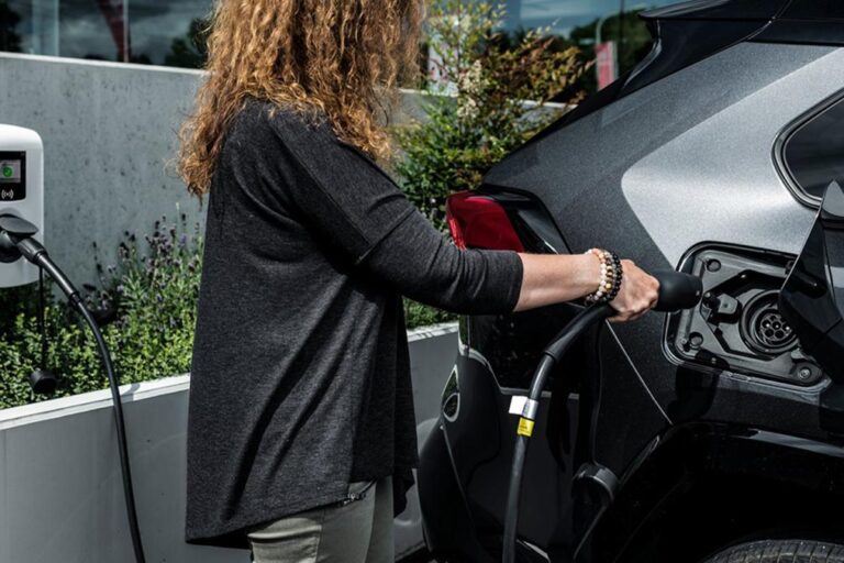 carga de autos eléctricos