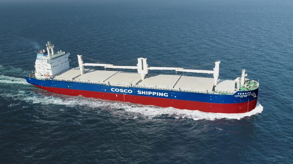 Barco, descarga vagones; Trenes Argentinos; Puerto de Buenos Aires