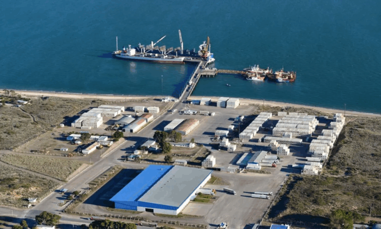 San Antonio Oeste, GNL, Socotherm Americas, planta logística, tubos, Parque Industrial, Vaca Muerta, Río Negro,