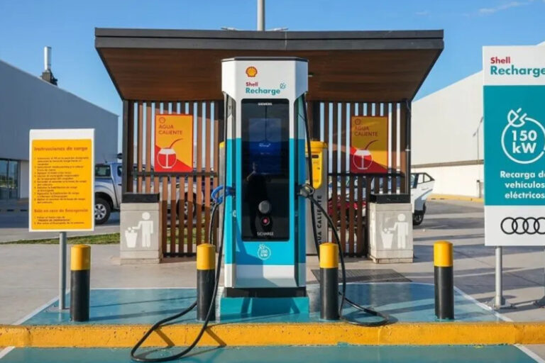 energía, movilidad eléctrica, autos eléctricos, estaciones de servicio, tarifas, Argentina, Brasil, Chile,