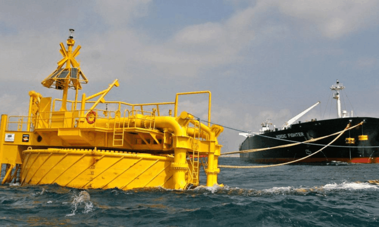 Puerto Rosales, Terminal petrolera, Hidrocarburos, Doble operatoria, Logística portuaria, Transporte de crudo, Seguridad operacional, Prefectura Naval