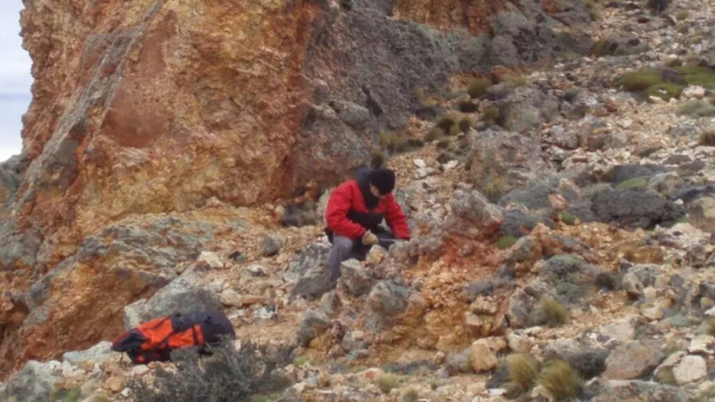 Minería, Santa Cruz, Plato Gold Corp., Proyecto Lolita, Exploración minera, Metales preciosos, Oro, Plata,