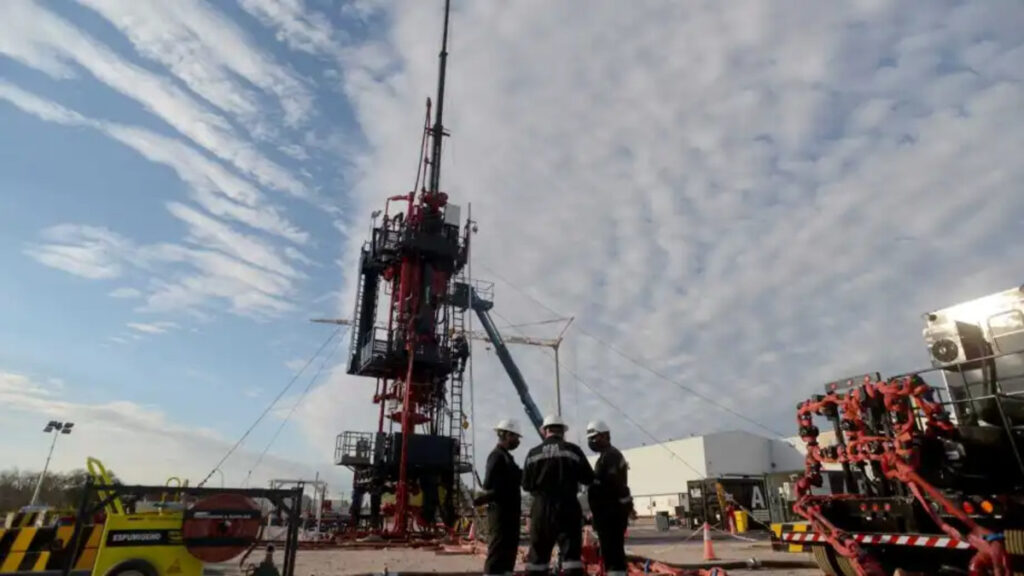 Vaca Muerta, Proshale, AESA, YPF, pozo horizontal, récord técnico, industria energética, ingeniería petrolera,