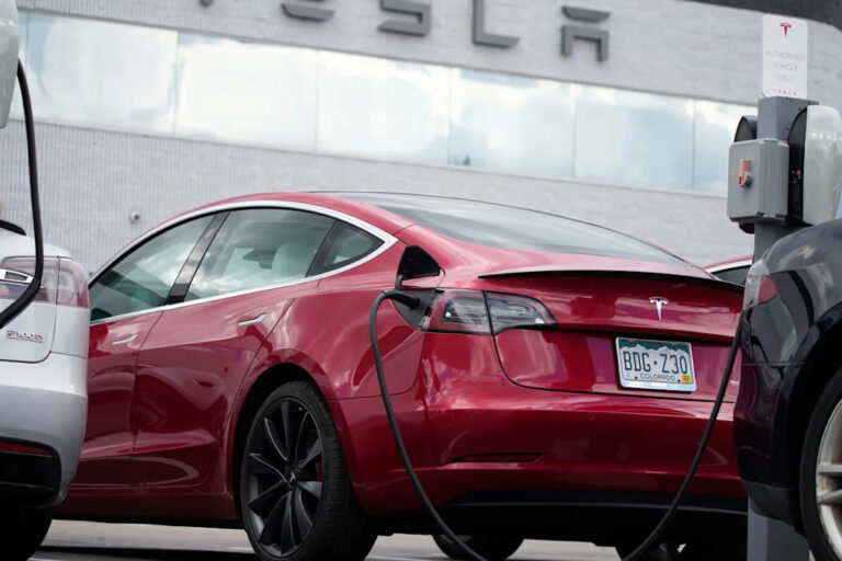 Tesla, NHTSA, Estados Unidos, conducción autónoma, Full Self-Driving, Elon Musk, seguridad vial,