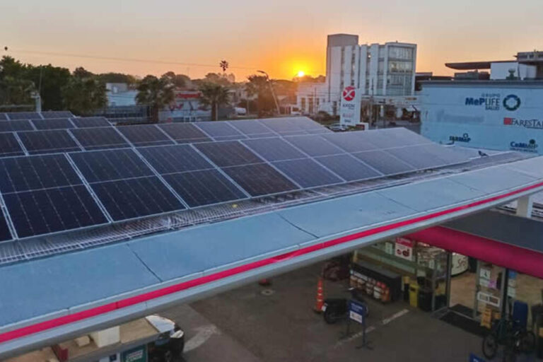 Axion Energy, energía solar, estaciones de servicio, eficiencia energética, sustentabilidad, transición energética, energía renovable,