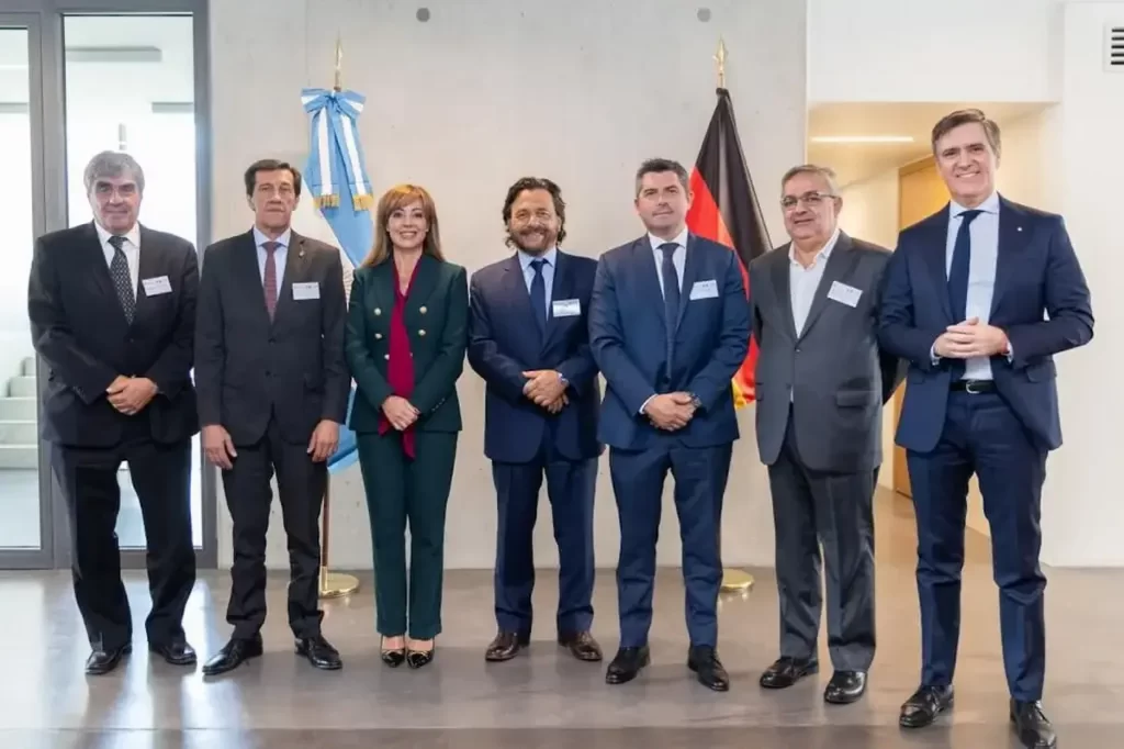 Gobernadores de las provincias mineras argentinas durante un encuentro institucional.