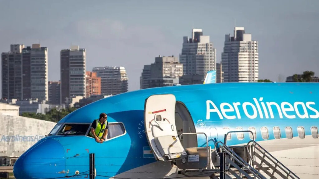Aerolíneas Argentinas, Programa de Conectividad Sustentable, Río Cuarto, Córdoba, Merlo, San Luis, vuelos domésticos, conectividad aérea