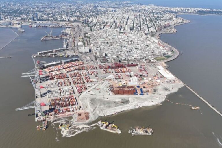 flota de dragado, ANP, Puerto de Montevideo, dragado, mantenimiento portuario, calado, comercio exterior, infraestructura portuaria, Uruguay,