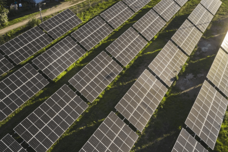 Energía, Renovables, Córdoba, Parque Solar, Grupo Dinosaurio, Fotovoltaico, Infraestructura, Inversiones