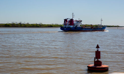 Hidrovía, Vía Navegable Troncal, buque,