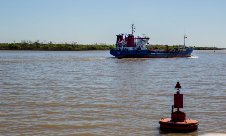 Hidrovía, Vía Navegable Troncal, buque,