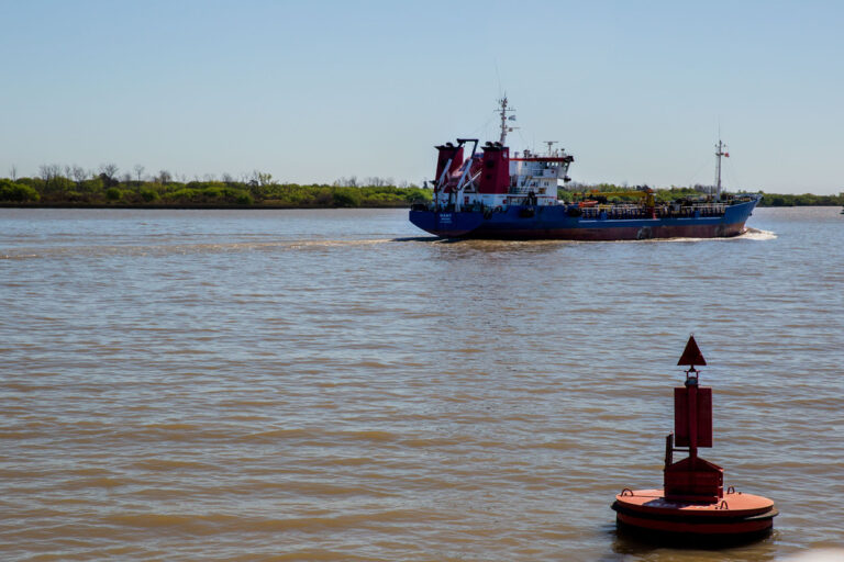 Hidrovía, Vía Navegable Troncal, buque,