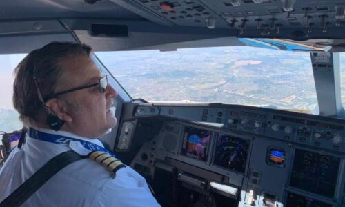 Aerolíneas Argentinas, aviación comercial, pilotos, empleo, transporte aéreo, flota aérea, licencias aeronáuticas, Boeing 737,