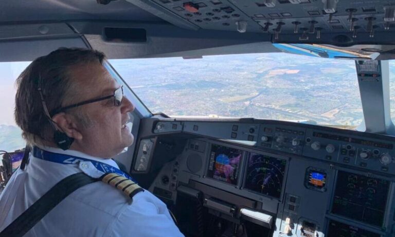 Aerolíneas Argentinas, aviación comercial, pilotos, empleo, transporte aéreo, flota aérea, licencias aeronáuticas, Boeing 737,